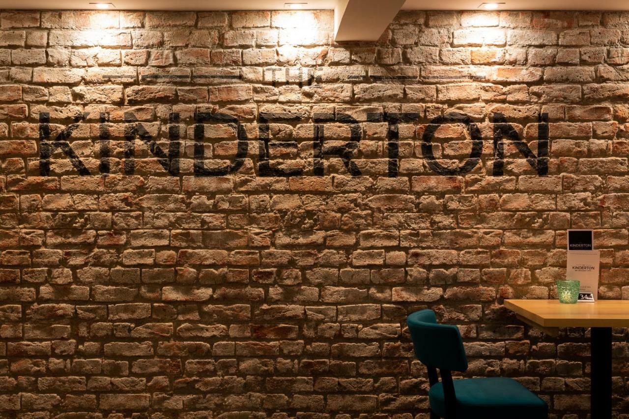 The Kinderton 미들위치 외부 사진